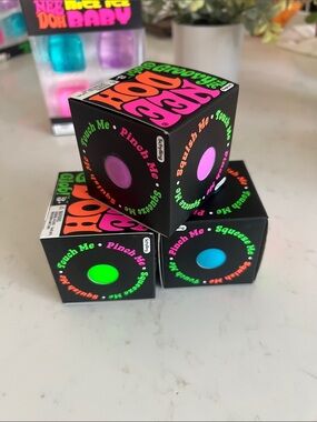 3 Needoh the groovy globe (Purple, Blue, Green)